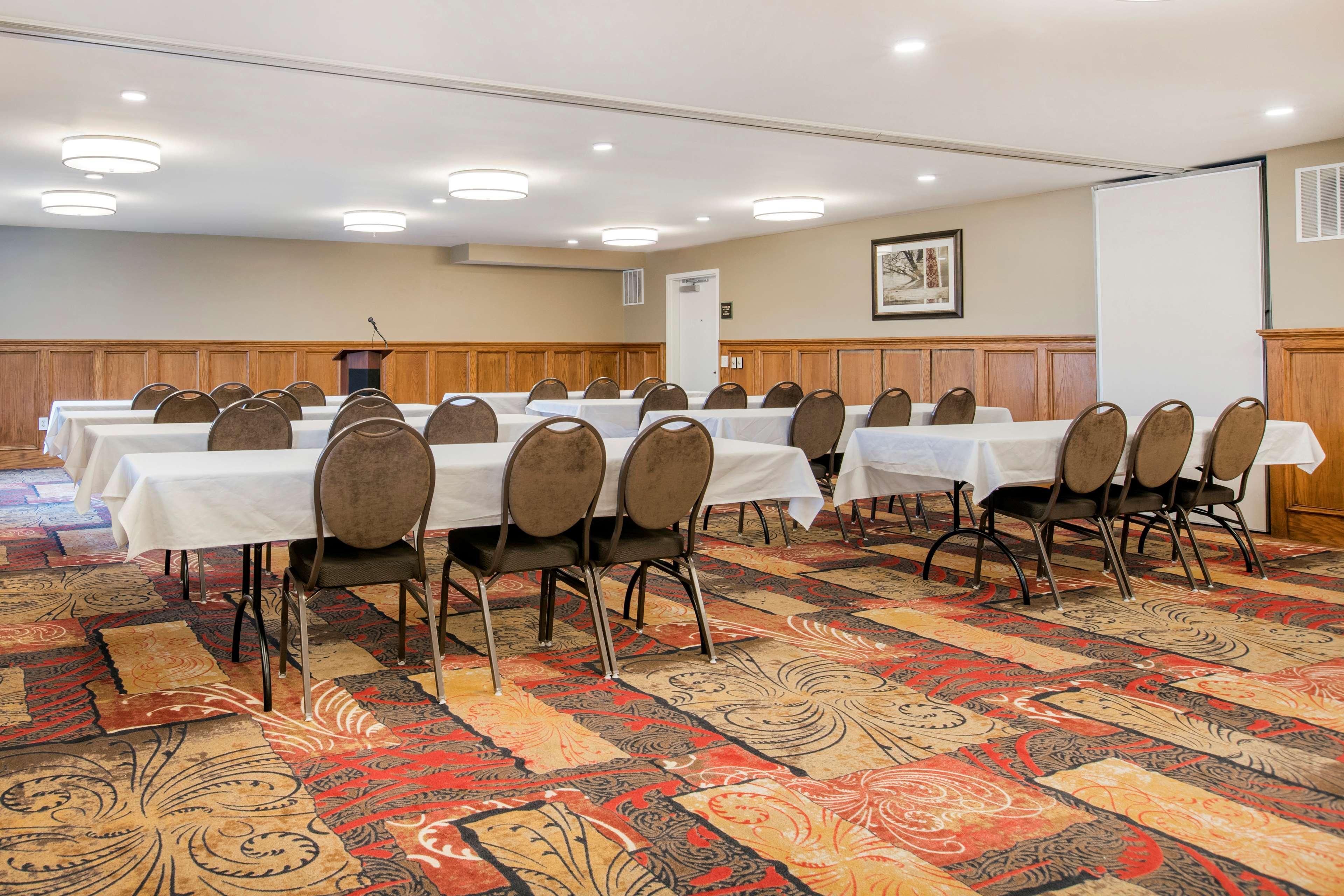 Country Inn & Suites By Radisson, Grandville-Grand Rapids West, Mi Bagian luar foto