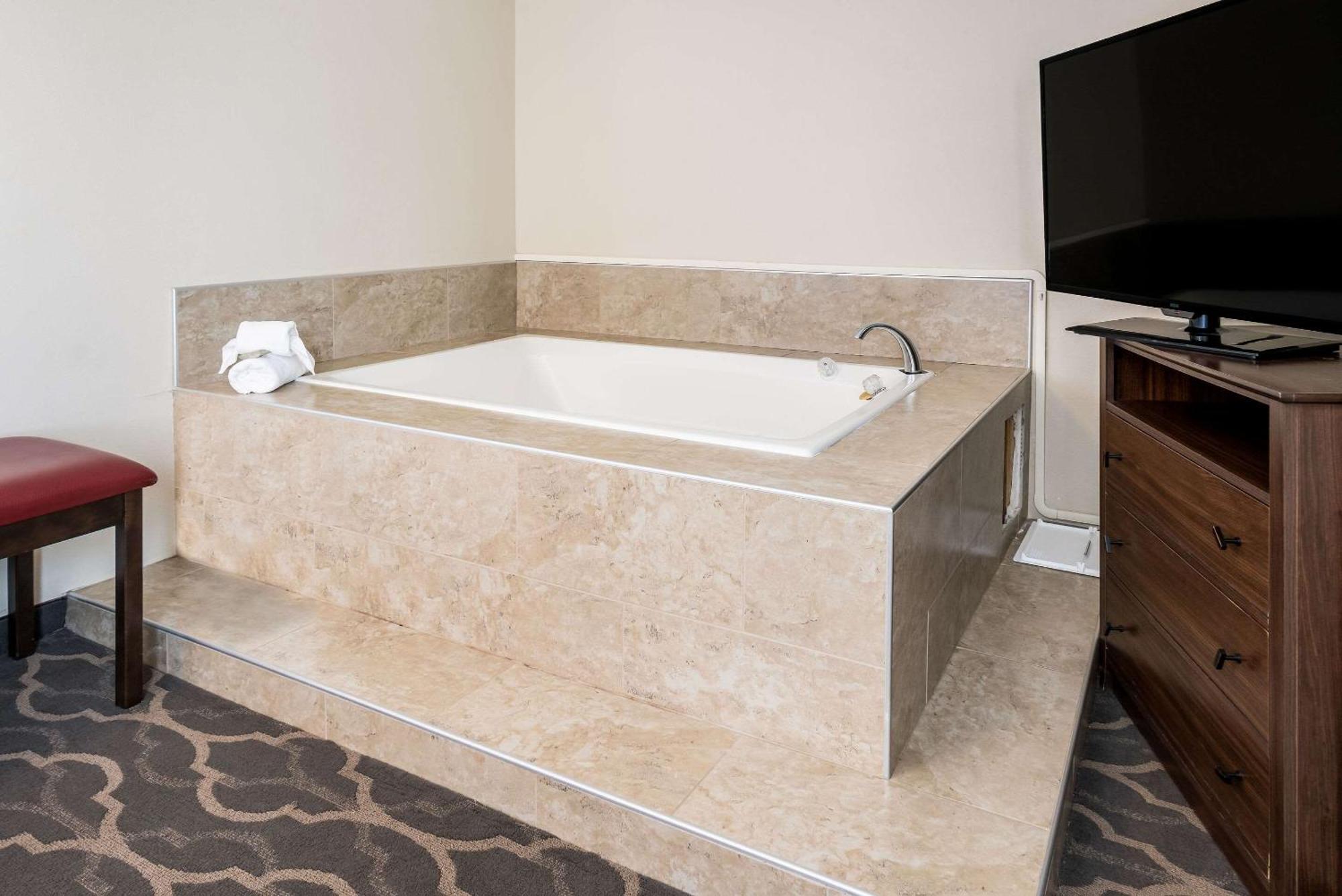Country Inn & Suites By Radisson, Grandville-Grand Rapids West, Mi Bagian luar foto