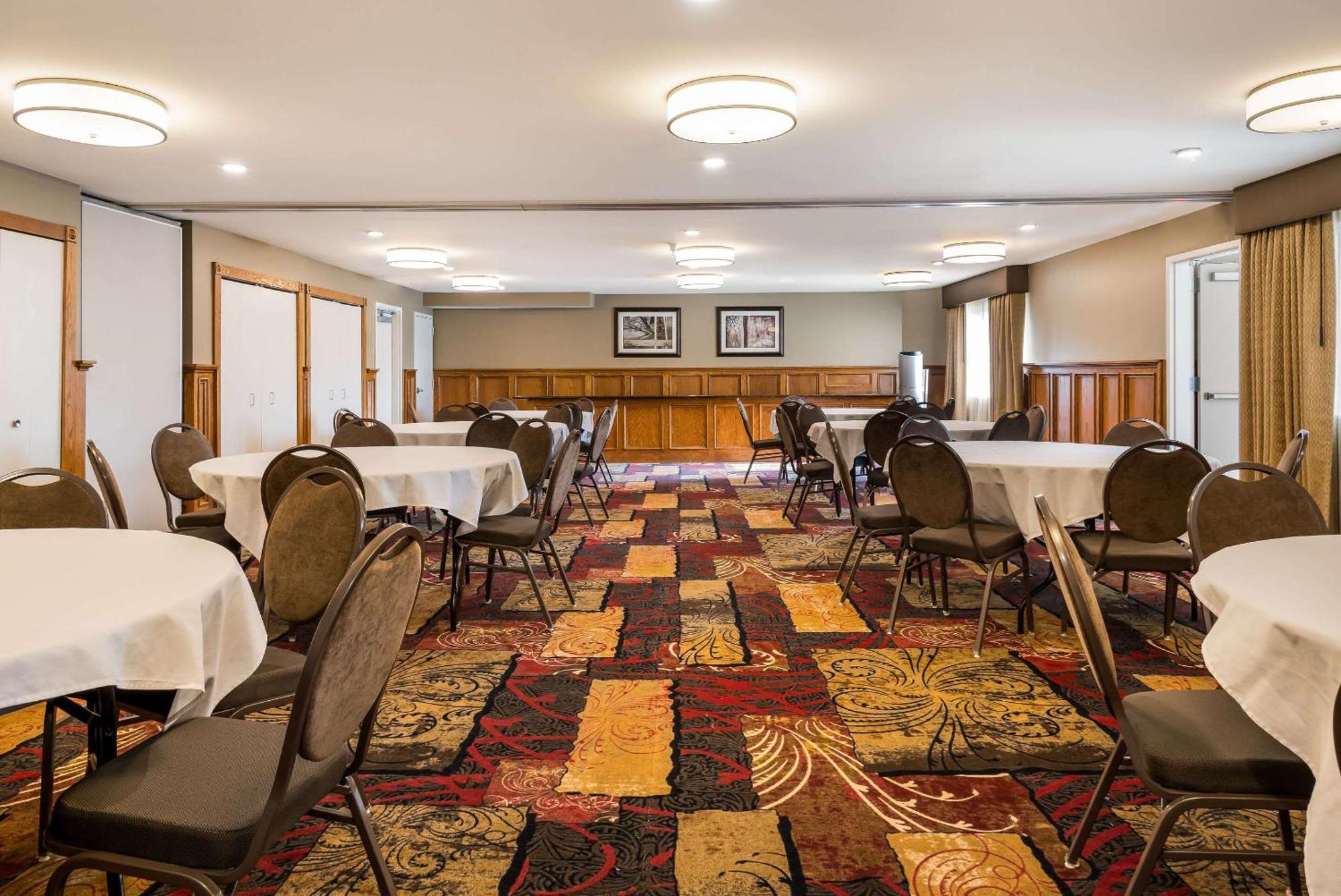 Country Inn & Suites By Radisson, Grandville-Grand Rapids West, Mi Bagian luar foto